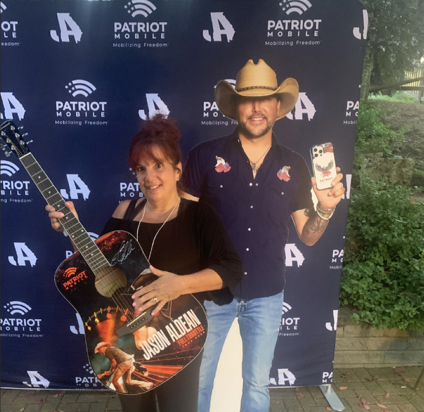 Jason Aldean Songs About Us Tour Autographed Vinyl Giveaway